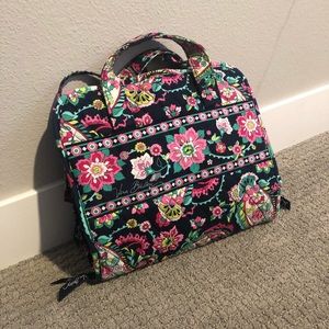 Vera Bradley ganging toiletry bag